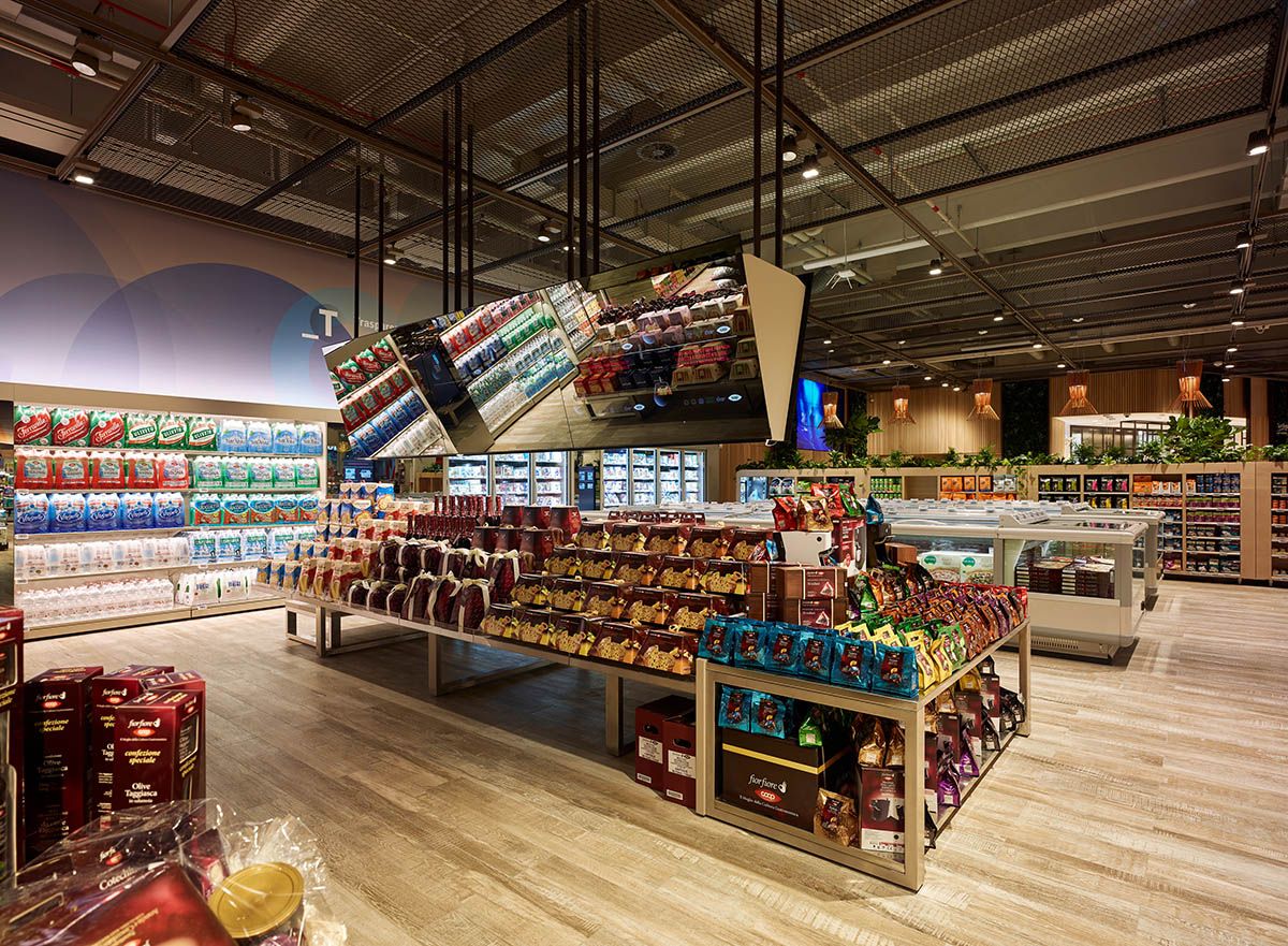 Creative retail display and store layout ideas - Việt POS Rack