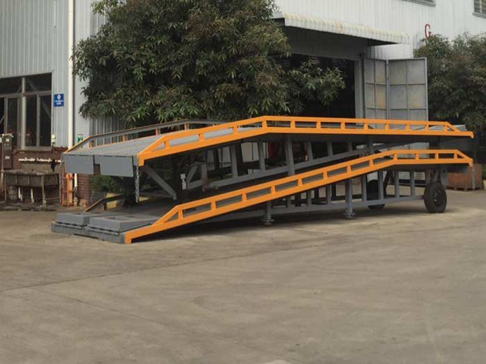 Mobile Container Loading Ramp