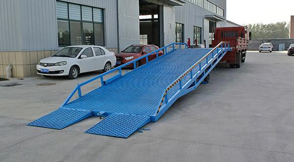 Mobile Container Loading Ramp